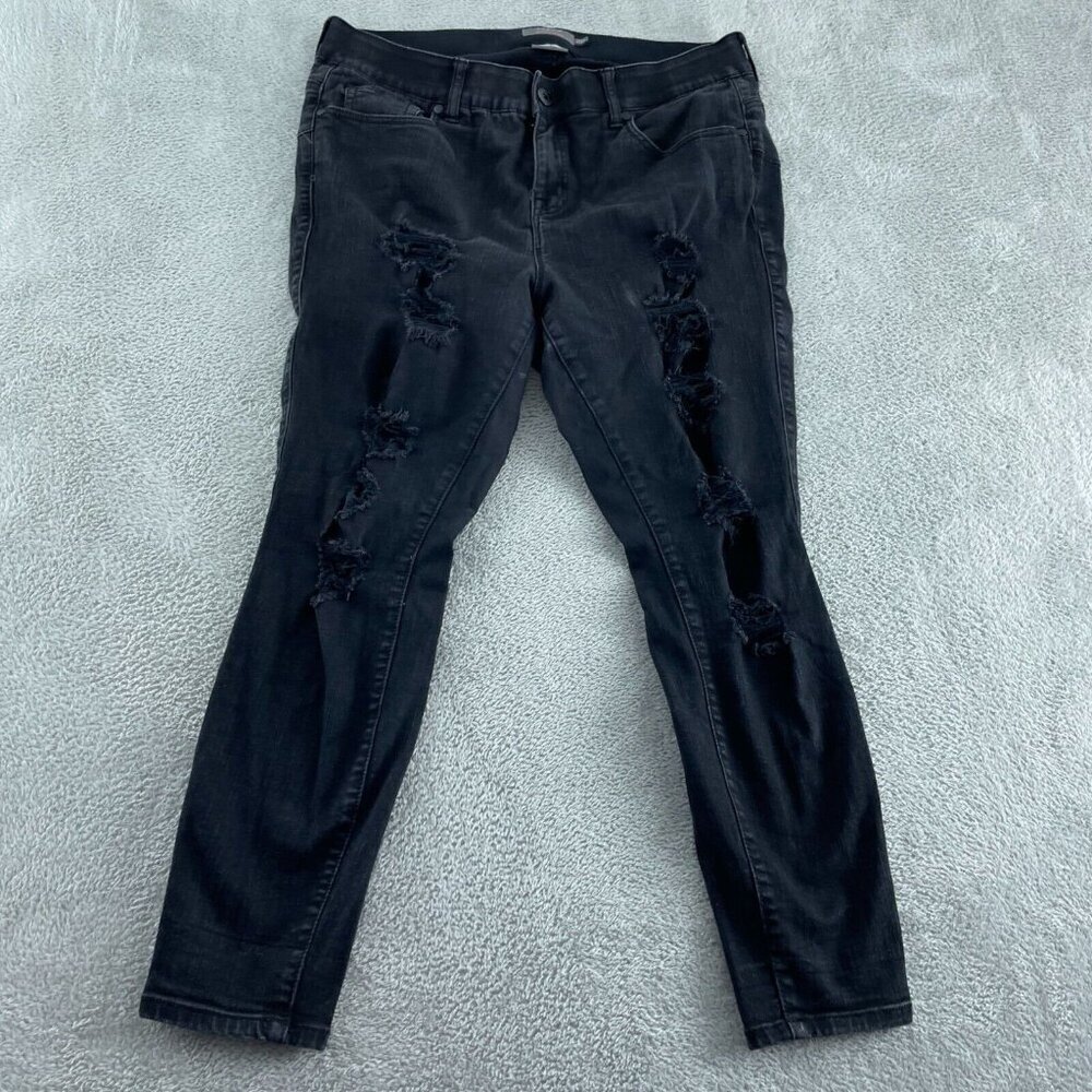 Torrid Bombshell Skinny Jeans Premium Stretch Black Distressed 16S 5572